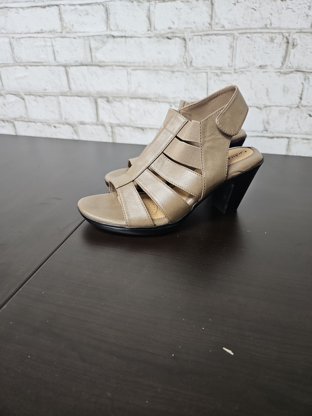 Croft & Barrow Ortholite Women's Beige Heeled Sandals Open Toe Size 6.5